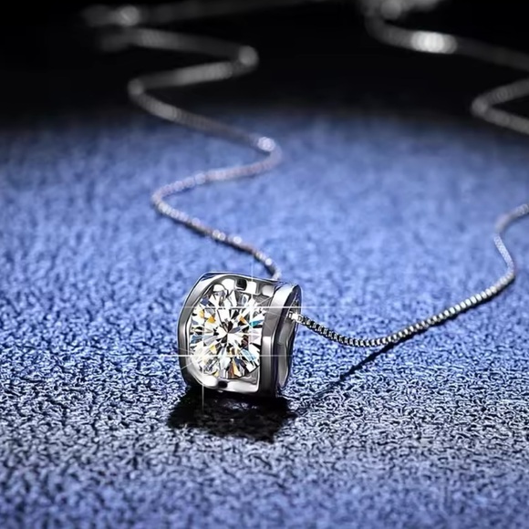 Luxury Diamond Necklace 925Sterling Silver - Picture 4 of 9